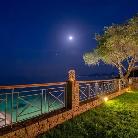 Villa Corfu Beachfront Elektra *