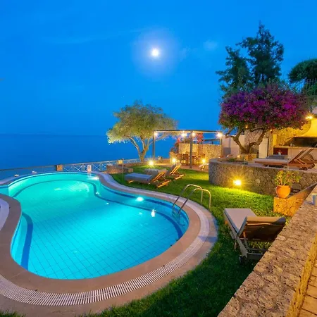 Vilă Corfu Beachfront Elektra Benitses (Corfu)